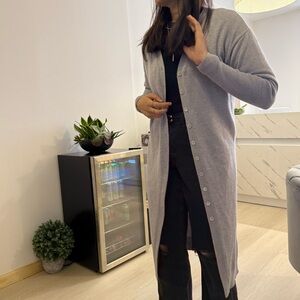 Aritzia Wilfred XS long Cardigan Sweater Grey
